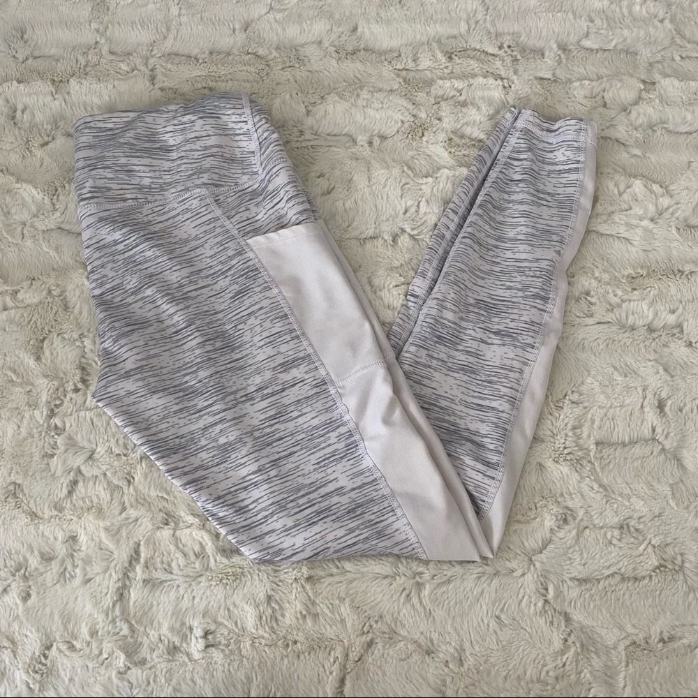 Tesla Gray/White Pocket Leggings Size Small